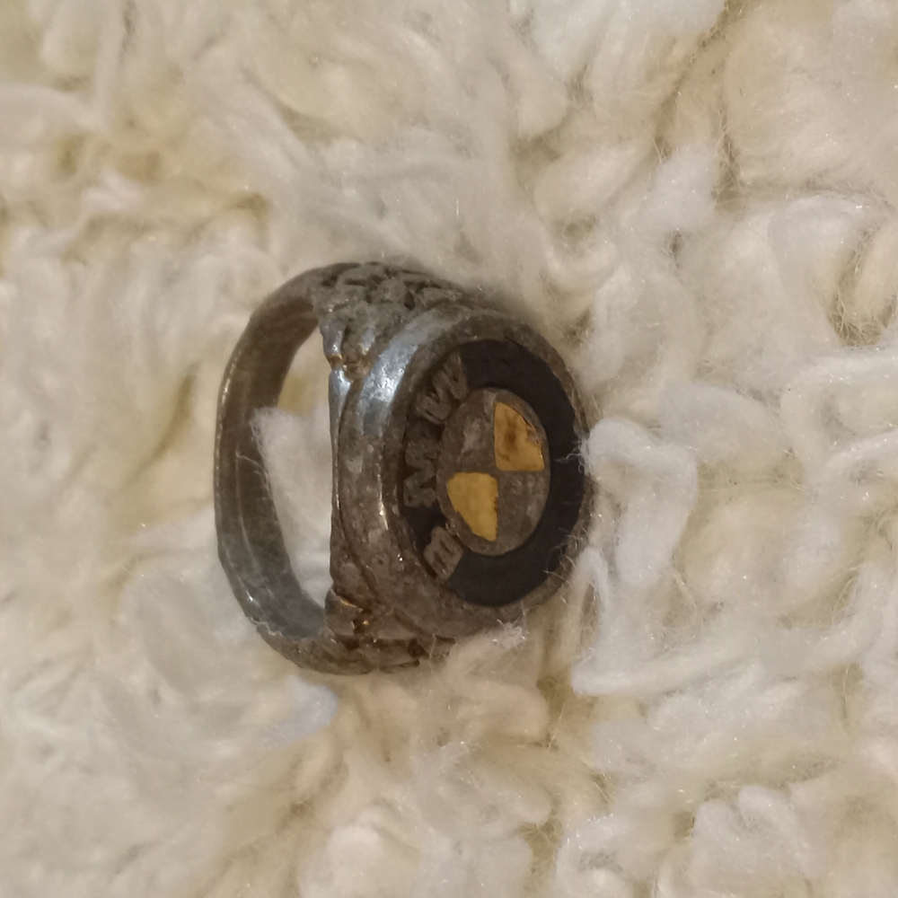Old BMW Ring - Picture 5 of 7